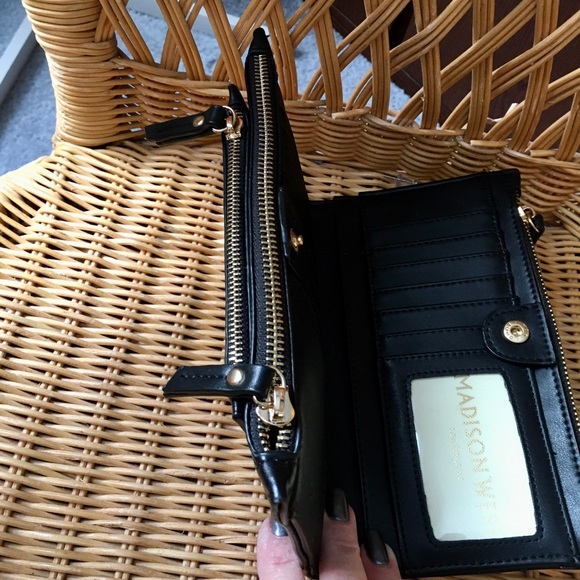 Leopard print + black faux leather wallet/wristlet - Picture 5 of 6